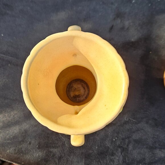 Hull Vases Very Collectible! - Picture 7 of 7